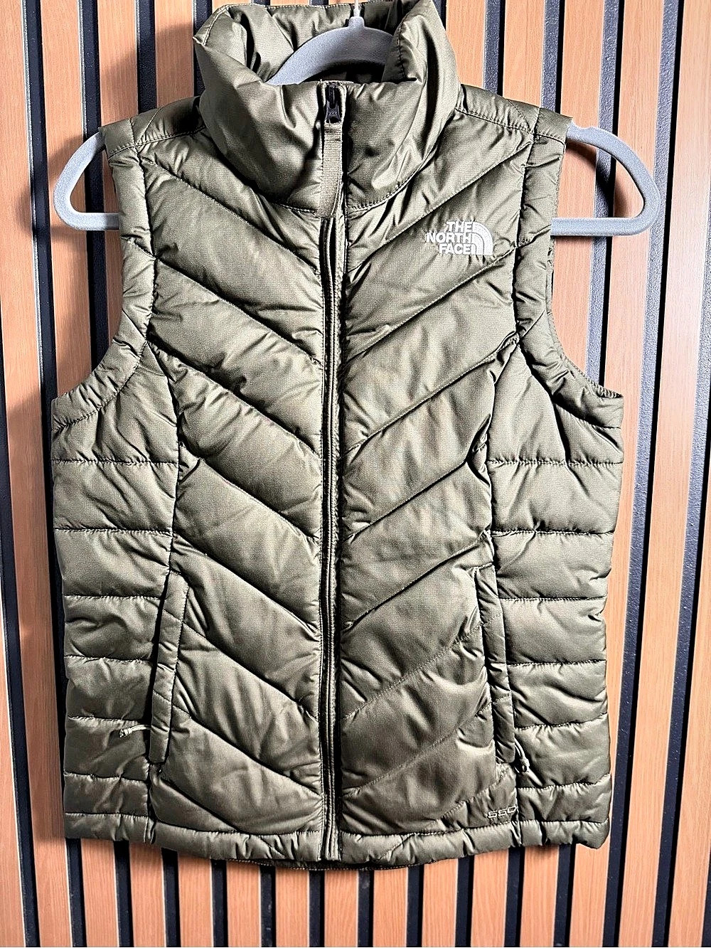 The North Face 550 Down Puffer Vest Green size xs